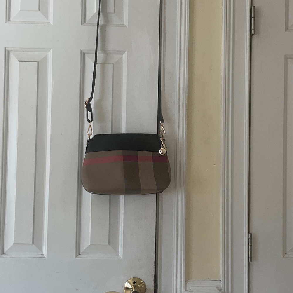 EflyterStylish Black and Brown Crossbody Bag - Picture 2 of 7